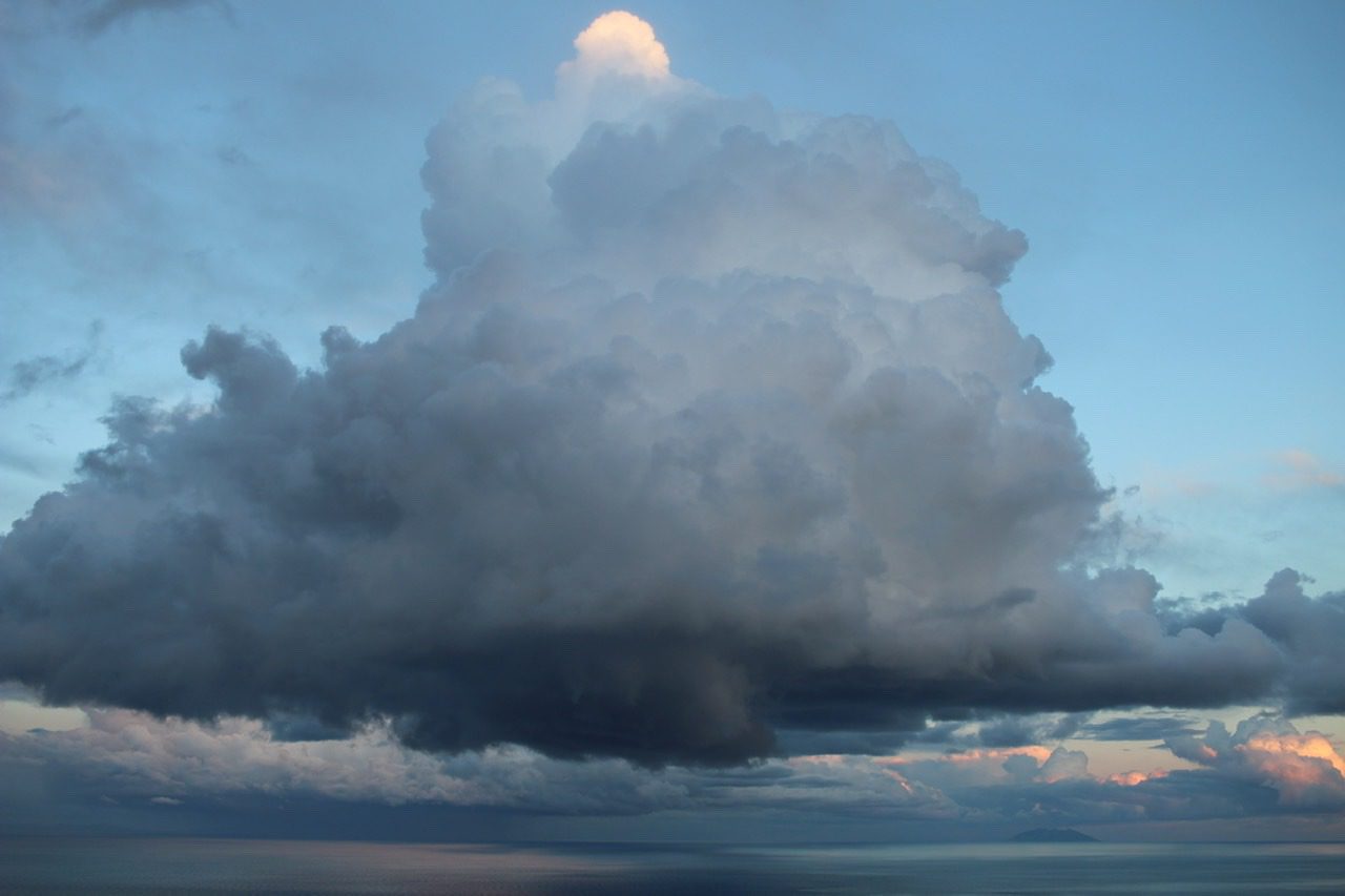 Cumulonimbus seen from the observation window for free toys