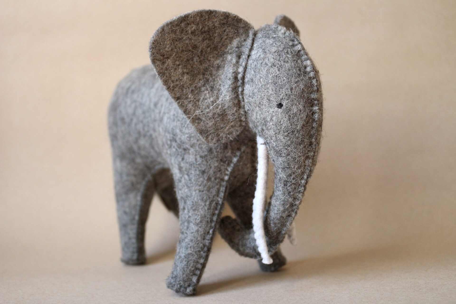 Natural wool elephant toy figurine