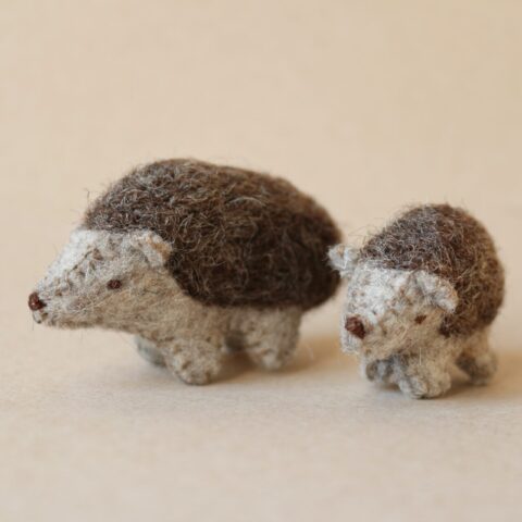 Hedgehog and baby figurines in wool felt