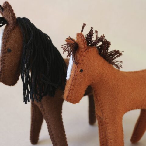 Horse and foal in natural wool felt